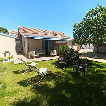250-soulac Sur - 250 - Maison Cosy Avec Jardin Clos, Proche Centre, A Pied Mae-2473 别墅 *